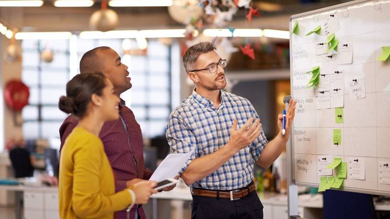 Formation management certifiante et bilans de compétences pour l’industrie Lyon ComProfiles